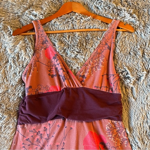 PATAGONIA MARGOT ANSIE FLORAL DRESS SIZE SMALL / RED MAUVE - Picture 4 of 6